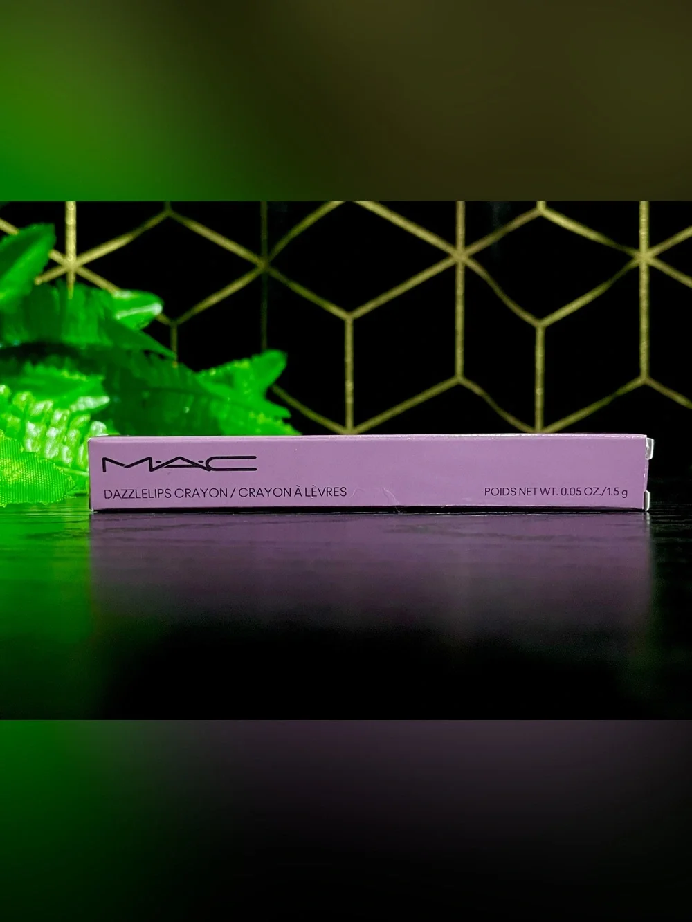 NIB MAC Dazzlelips Crayon - Lunar Violet